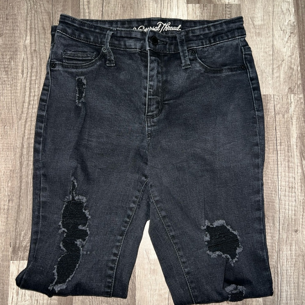 Black Ripped Skinny Jeans
